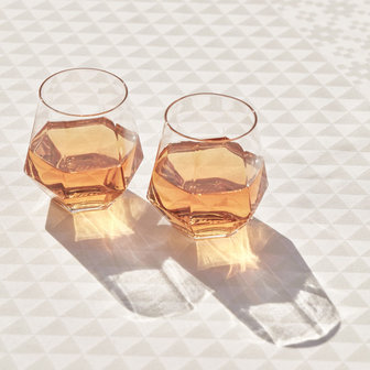 Puik design radiant drinking glasses