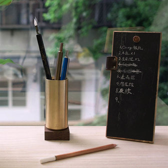 ystudio pen container