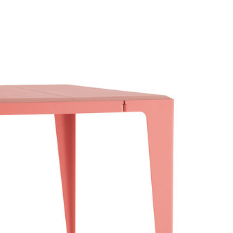 Wye design chamfer table calypso red