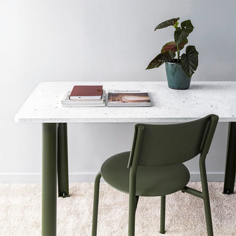 Tiptoe new Modern desk recycled plastic