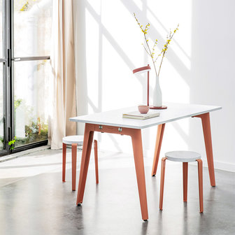 Tiptoe new Modern desk recycled plastic