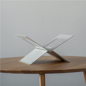 Animeaux bookstand