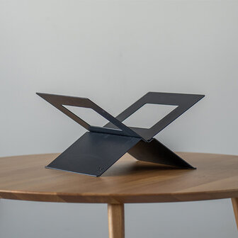 Animeaux bookstand