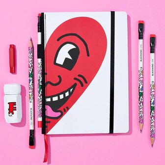 Blackwing Volume 292 Keith Haring &quot;Smiling Heart&quot; Gift Box