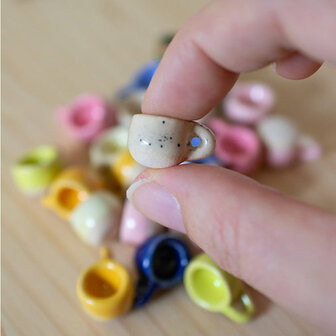 Studio Lotte Swart Mini Mok Bedeltje Stracciatella