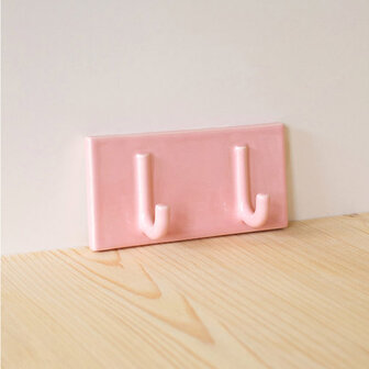 Studio Lotte Swart Hangop wandhaak double roze
