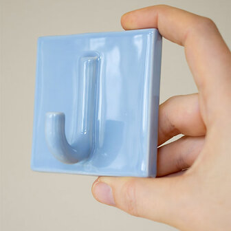 Studio Lotte Swart Hangop wandhaak single mist blauw