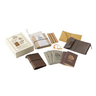 TRAVELER&rsquo;S Notebook&nbsp;Card Size 20th Anniversary Set Bruin