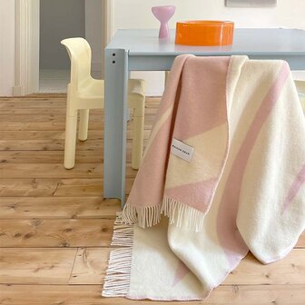Maison Deux Swirl Blanket Botergeel Roze