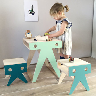 Nimiolab  The walrus family table and stools