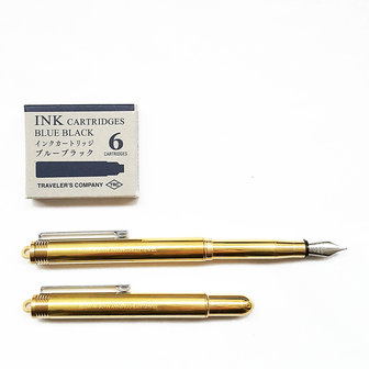 Traveler&#039;s Company brass fountain pen + cartridge
