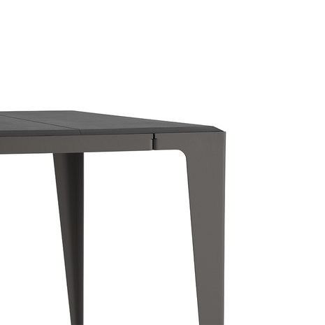 Wye design chamfer table black