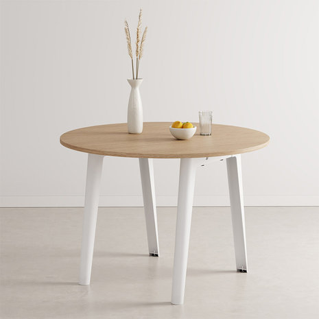 Tiptoe New Modern round table white