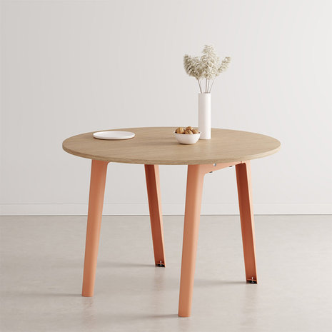 Tiptoe New Modern round table pink