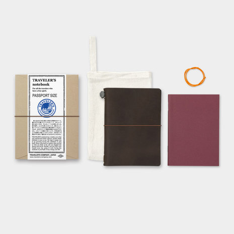 Traveler's Notebook Passport Size Tarter Kit Brown