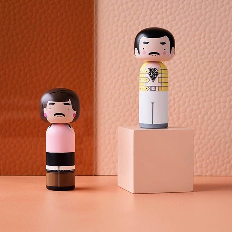 Lucie Kaas kokeshi Freddie i want to break free