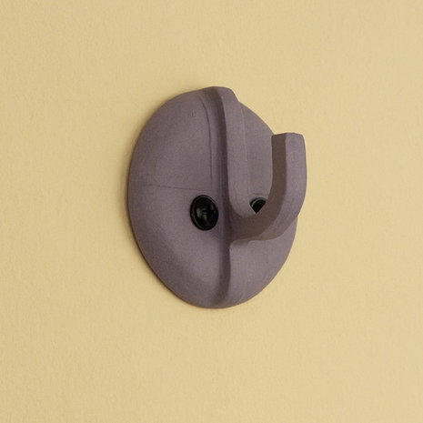 Studio Daphne Zuilhof Nosy mask hook aubergine