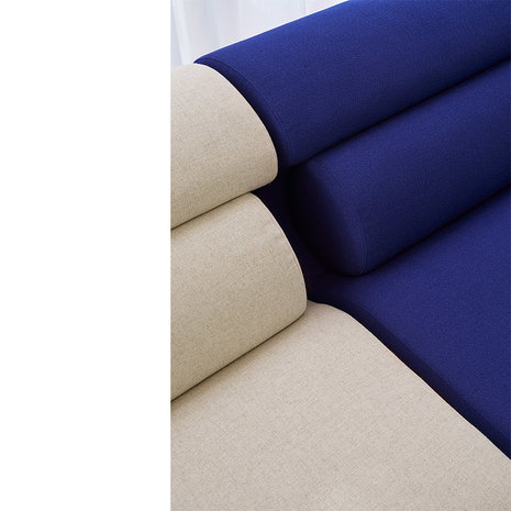 OUT Objecte Unserer Tage OLA lounge chair ultramarine en beige