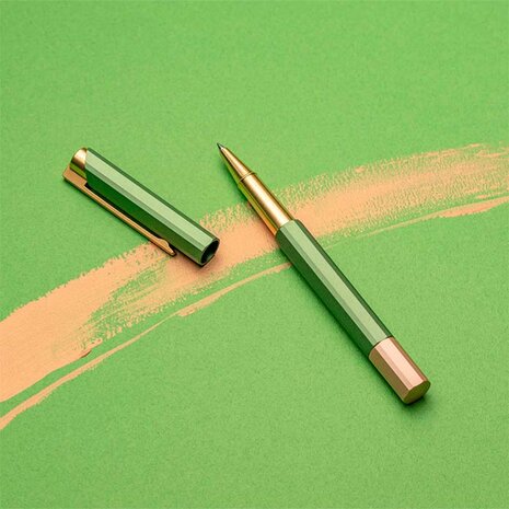 Ystudio Glamour Evolve-Bihex Rollerball Pen Absinthe groen