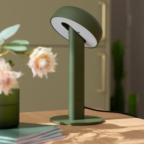 Tiptoe NOD lamp