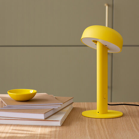 Tiptoe NOD lamp