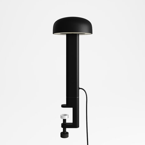 Tiptoe NOD lamp clam black