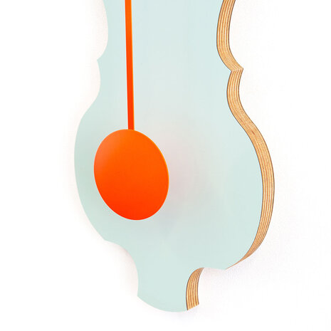 Kloq wandklok pischache green