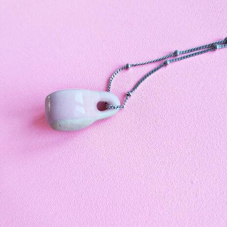 Studio Lotte Swart Mini Mok Bedeltje Lichtroze