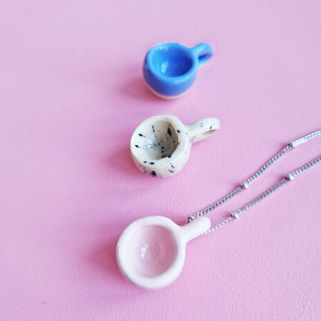 Studio Lotte Swart Mini Mok Bedeltje Lichtroze