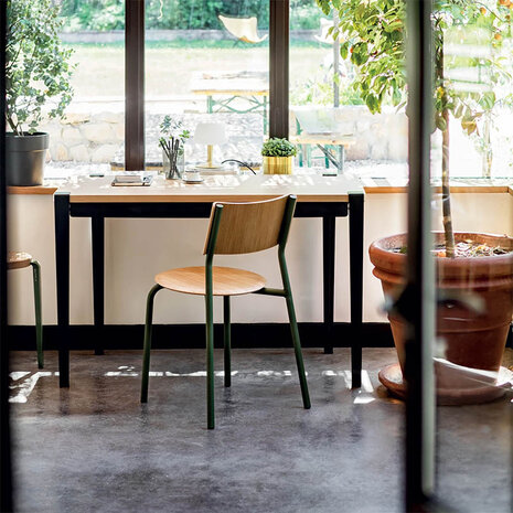 Tiptoe Monochrome desk black