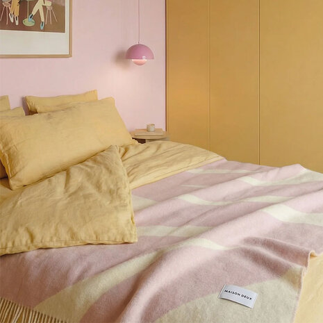 Maison Deux Swirl Blanket Botergeel Roze