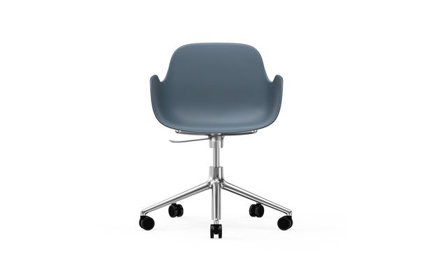 Normann-Copenhagen-Form-Swivel-Armchair-5W-gaslift blue