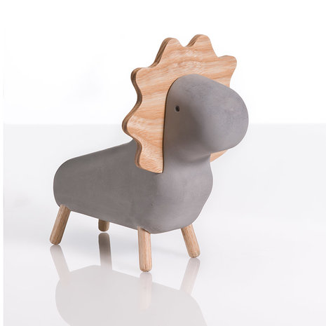 Korridor design concrete animals lion