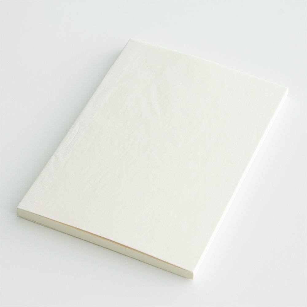 Midori MD Paper Notebook A5 Grid - ruitjes - Hoeked
