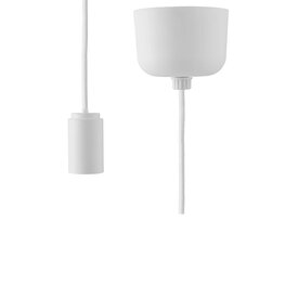 Normann Copenhagen losse fitting, snoer en kap wit